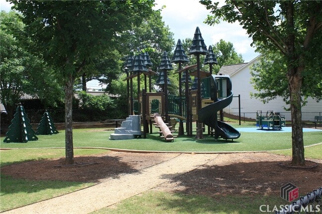 305 Ridge Pointe Drive in Bogart, GA - Building Photo - Building Photo