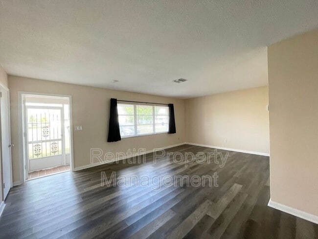 335 Beachwood Rd in Lehigh Acres, FL - Building Photo - Building Photo