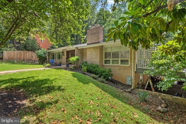 7713 Arrowood Ct in Bethesda, MD - Building Photo - Building Photo