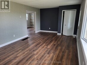 525339 Oxford Centre Rd in Norwich, ON - Building Photo - Building Photo