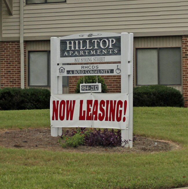 Hilltop Apartments in Laurens, SC - Foto de edificio - Building Photo