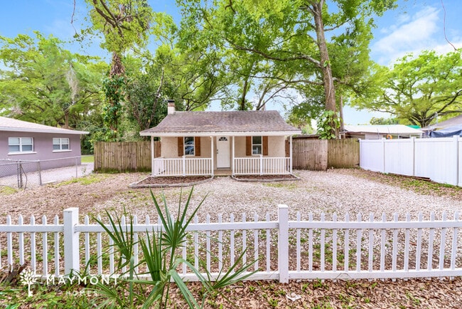 property at 1705 E Lambright St N