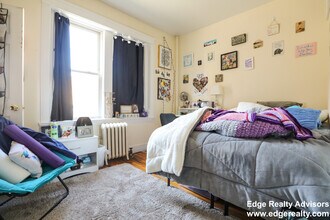 61 Thatcher St, Unit 1 in Brookline, MA - Building Photo - Building Photo