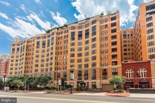 400 Massachusetts Ave NW, Unit 817 in Washington, DC - Building Photo
