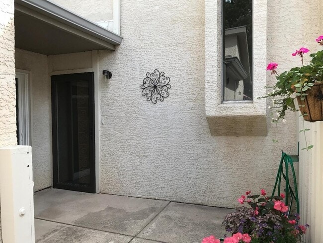 3330 Templeton Gap Rd in Colorado Springs, CO - Building Photo - Building Photo