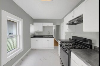 1055 7th St W in St. Paul, MN - Building Photo - Building Photo