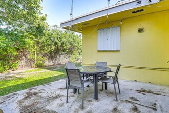 3960 NW 189th Terrace in Miami Gardens, FL - Building Photo - Building Photo