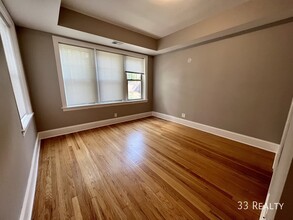 123 S Clinton Ave in Oak Park, IL - Building Photo - Building Photo
