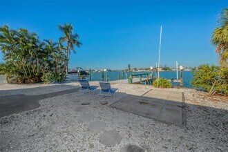 14125 N Bayshore Dr in Madeira Beach, FL - Building Photo - Building Photo