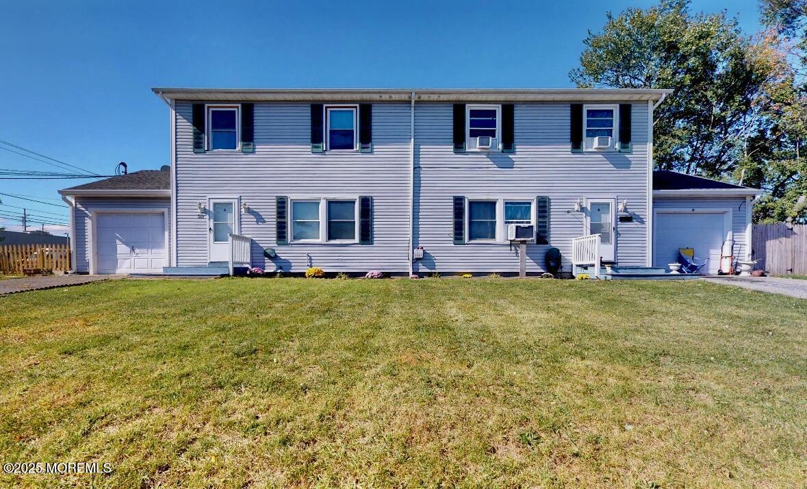 512 Roosevelt Ave in Toms River, NJ - Building Photo