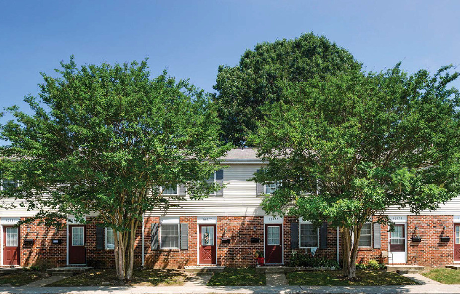 The Residences at Pine Knoll in Princess Anne, MD - Foto de edificio