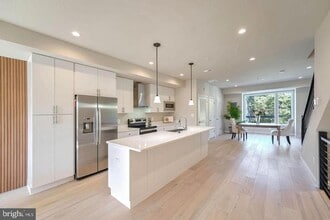 2514 Elvans Rd SE in Washington, DC - Building Photo - Building Photo