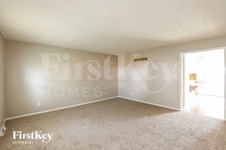 6107 E 127 St in Grandview, MO - Building Photo - Building Photo