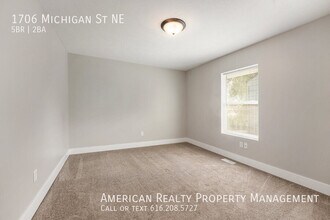 1706 Michigan St NE in Grand Rapids, MI - Building Photo - Building Photo