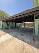 610 Fenfield Ave in San Antonio, TX - Building Photo - Building Photo