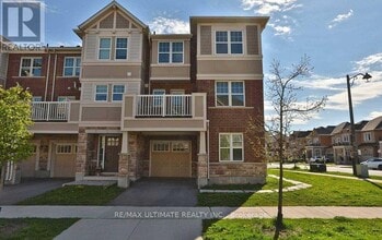 348 Sixteen Mile Dr in Oakville, ON - Building Photo - Building Photo