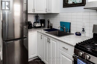 102 Merrill Ave E in Toronto, ON - Building Photo - Building Photo