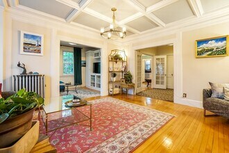 569 Franklin St, Unit 6 in Melrose, MA - Building Photo - Building Photo