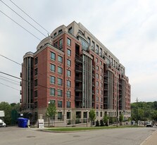 Riverhouse at the Old Mill Apartments