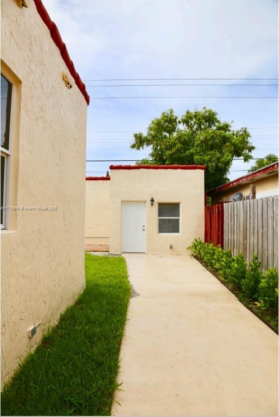 property at 1637 SW 16th St