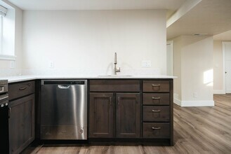 259 E Herbert Ave, Unit Apt B in Salt Lake City, UT - Building Photo - Building Photo