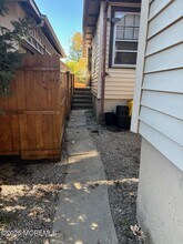 922 NJ-34 in Matawan, NJ - Building Photo - Building Photo