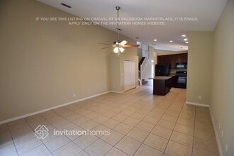 7957 Rex Hill Trail, Unit 505 in Orlando, FL - Foto de edificio - Building Photo