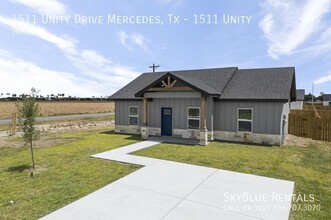 1511 Unity Dr in Mercedes, TX - Building Photo - Building Photo