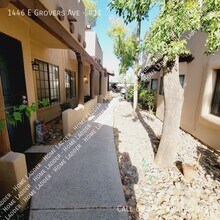 1446 E Grovers Ave-Unit -#11 in Phoenix, AZ - Building Photo - Building Photo
