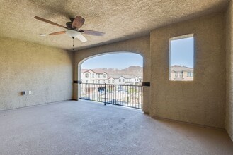 1183 Gypsum Hills Ct in Henderson, NV - Building Photo - Building Photo