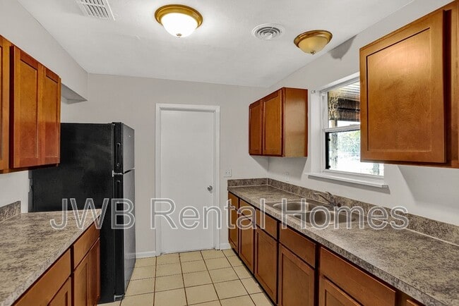 4204 Lane Ave S in Jacksonville, FL - Building Photo - Building Photo