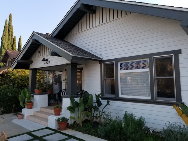 4436 Kingswell Ave in Los Angeles, CA - Building Photo - Building Photo