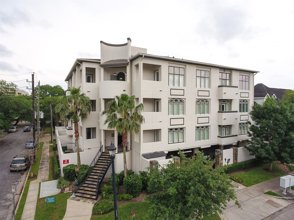 2701 Helena St in Houston, TX - Building Photo