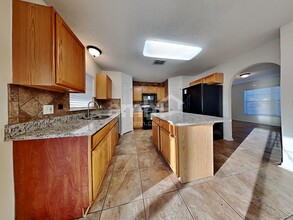 7147 High Bluff Rd in Jacksonville, FL - Building Photo - Building Photo