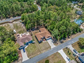 1474 W Pringle Pl in Citrus Springs, FL - Building Photo - Building Photo