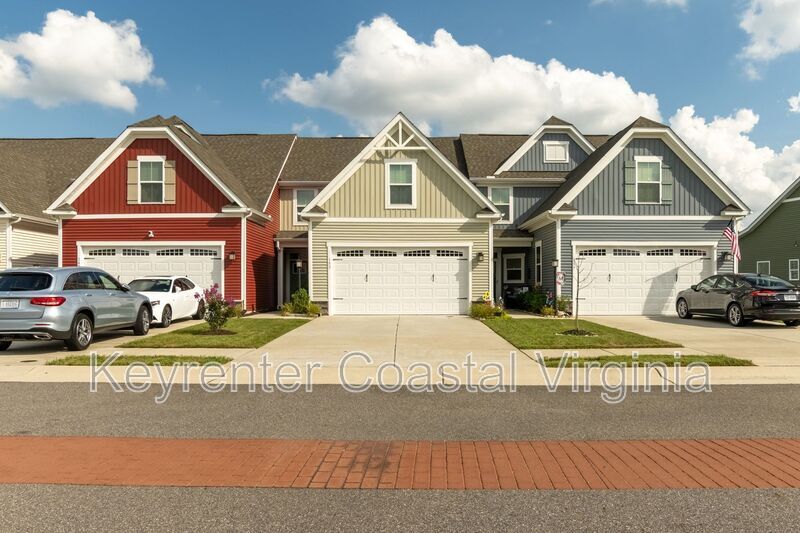 153 Kenny Ln in Smithfield, VA - Building Photo