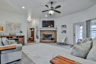 2205 100th St in Lubbock, TX - Building Photo - Building Photo