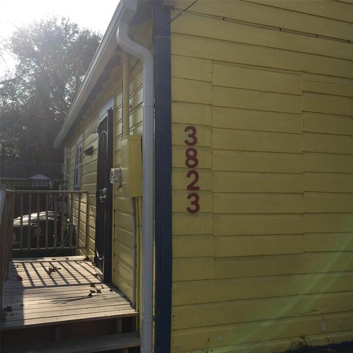 3823 Fulton St-Unit -1 in Houston, TX - Building Photo