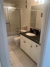 3113 S Ocean Dr, Unit 701 in Hallandale Beach, FL - Foto de edificio - Building Photo
