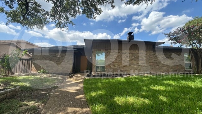 property at 3701 Leathertop Dr