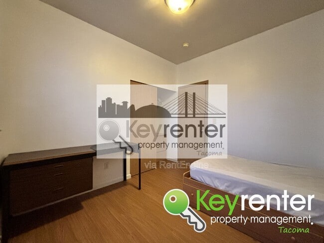 7630 S Yakima Ave in Tacoma, WA - Building Photo - Building Photo