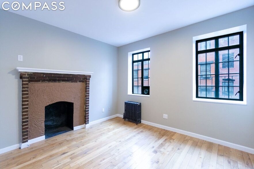 189 W 10th St, Unit 2B in New York, NY - Building Photo