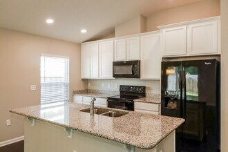 3020 Angora Bay Dr in Middleburg, FL - Building Photo - Building Photo