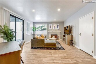 701 Kettner Blvd, Unit 161 in San Diego, CA - Foto de edificio - Building Photo