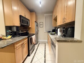 61 Park Dr, Unit 5 in Boston, MA - Foto de edificio - Building Photo