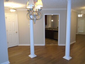322 Bubble Creek Ct in Fayetteville, NC - Building Photo - Building Photo
