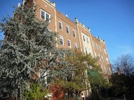 Westfield Arms in Westfield, NJ - Building Photo