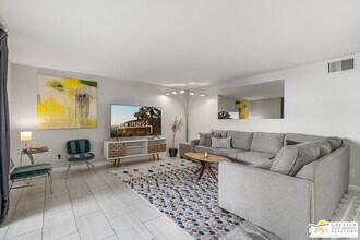 2087 Normandy Ct in Palm Springs, CA - Building Photo - Building Photo