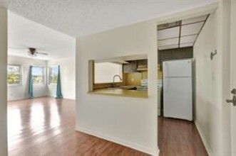 615 NE 12th Ave, Unit 202 in Fort Lauderdale, FL - Building Photo - Building Photo