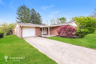338 Shade Dr in Fairborn, OH - Building Photo - Building Photo